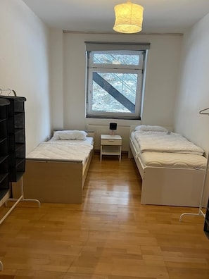 3 bedrooms, WiFi, bed sheets