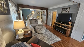 Smart TV, DVD player, books