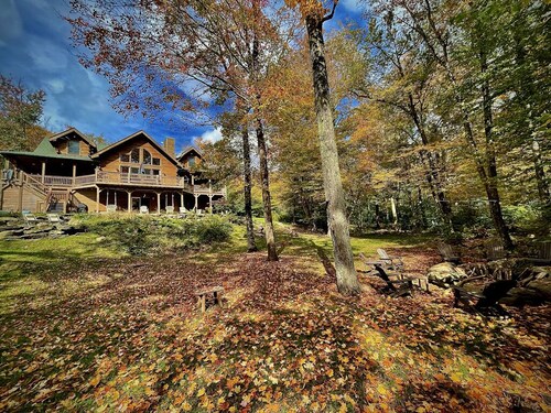 Relaxing retreat - Lake - HotTub - Firepit - Gameroom - Pet Friendly - sleeps 10
