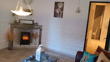 Télévision, cheminée