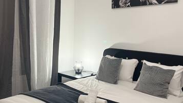 4 chambres, fer et planche à repasser, Wi-Fi gratuit, draps fournis