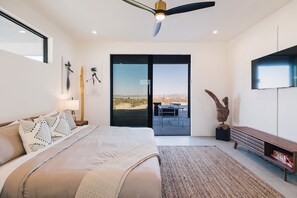 3 室のベッドルーム、デスク、アイロン / アイロン台、WiFi