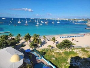 Beach - Large Pool/ 1 BR/1Bath  Apt. in Beautiful St. Martin in Simpson Bay! (Simpson Bay)