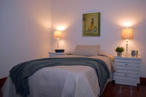 2 quartos, ferros/tábuas de passar roupa, Wi-Fi, roupa de cama