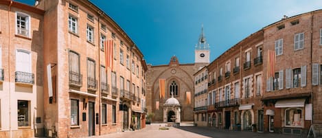 Esterni