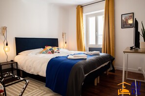 2 bedrooms, pillow-top beds, blackout curtains, iron/ironing board