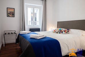 Comfort Apartment, 2 Bedrooms, Non Smoking, Private Bathroom - 2nd floor - Au Coeur de Perpignan  (Perpignan)