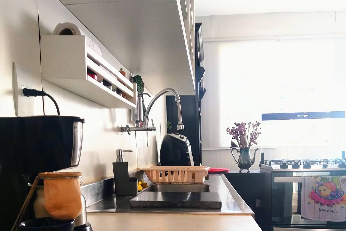 Kühlschrank, Mikrowelle, Ofen, Mixer