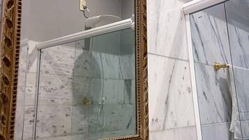 Dusche, Toilettenpapier