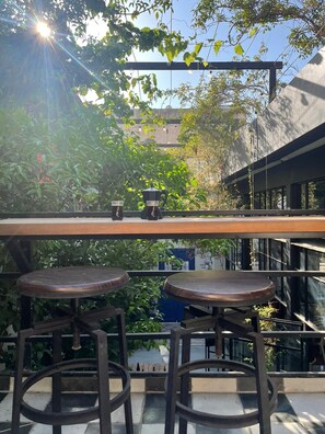 Outdoor dining - Unique house in the heart of Jaffa, near the beach (Tel Aviv-Yafo)