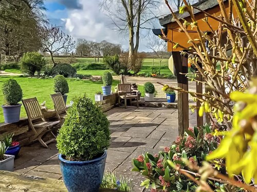 1 bedroom accommodation in Wincanton