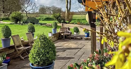 1 bedroom accommodation in Wincanton