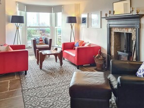 TV, fireplace - 3 bedroom accommodation in St Just (St Just)