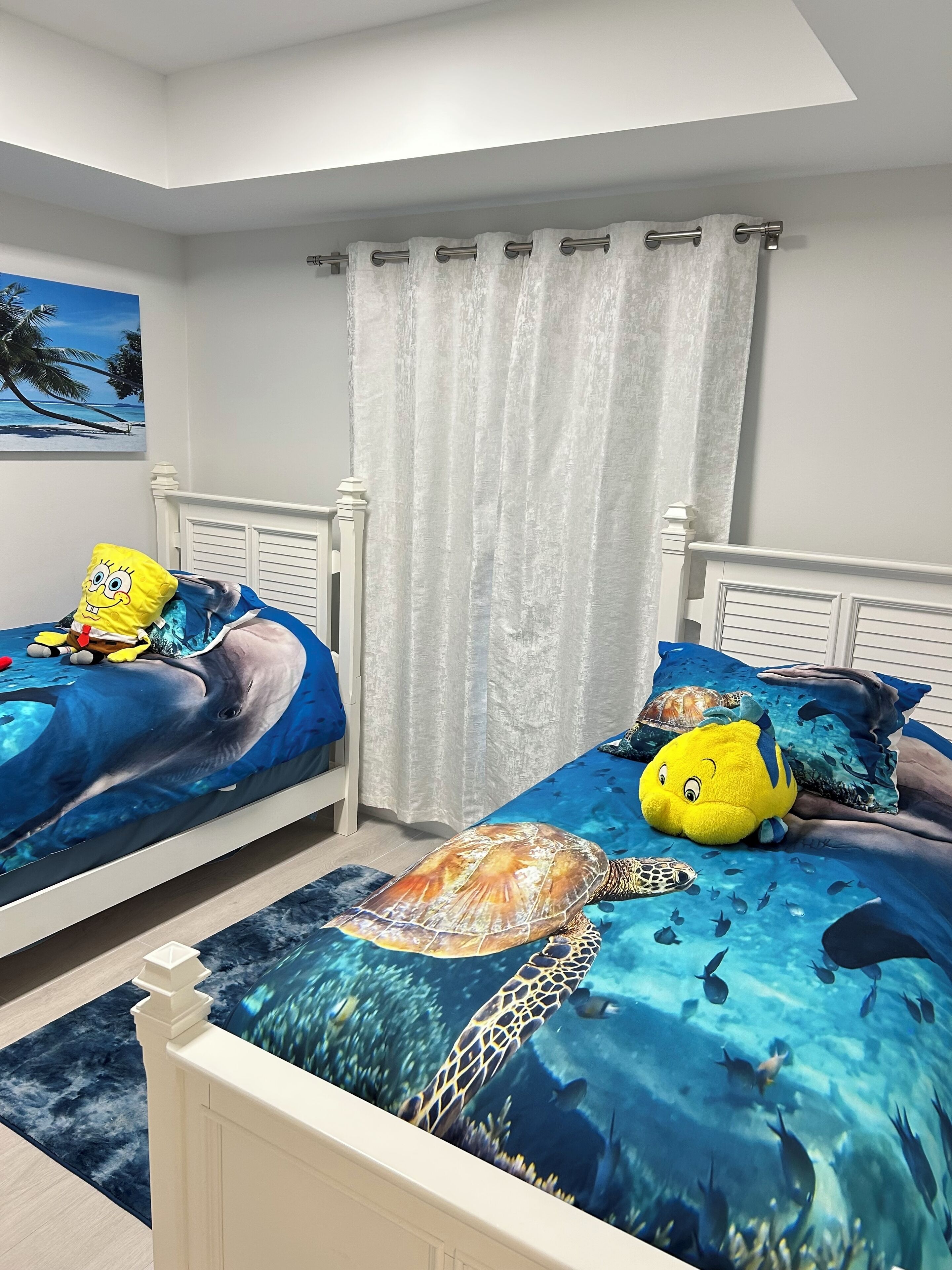 2 Schlafzimmer, Schreibtisch, Bügeleisen/Bügelbrett, Reisekinderbett