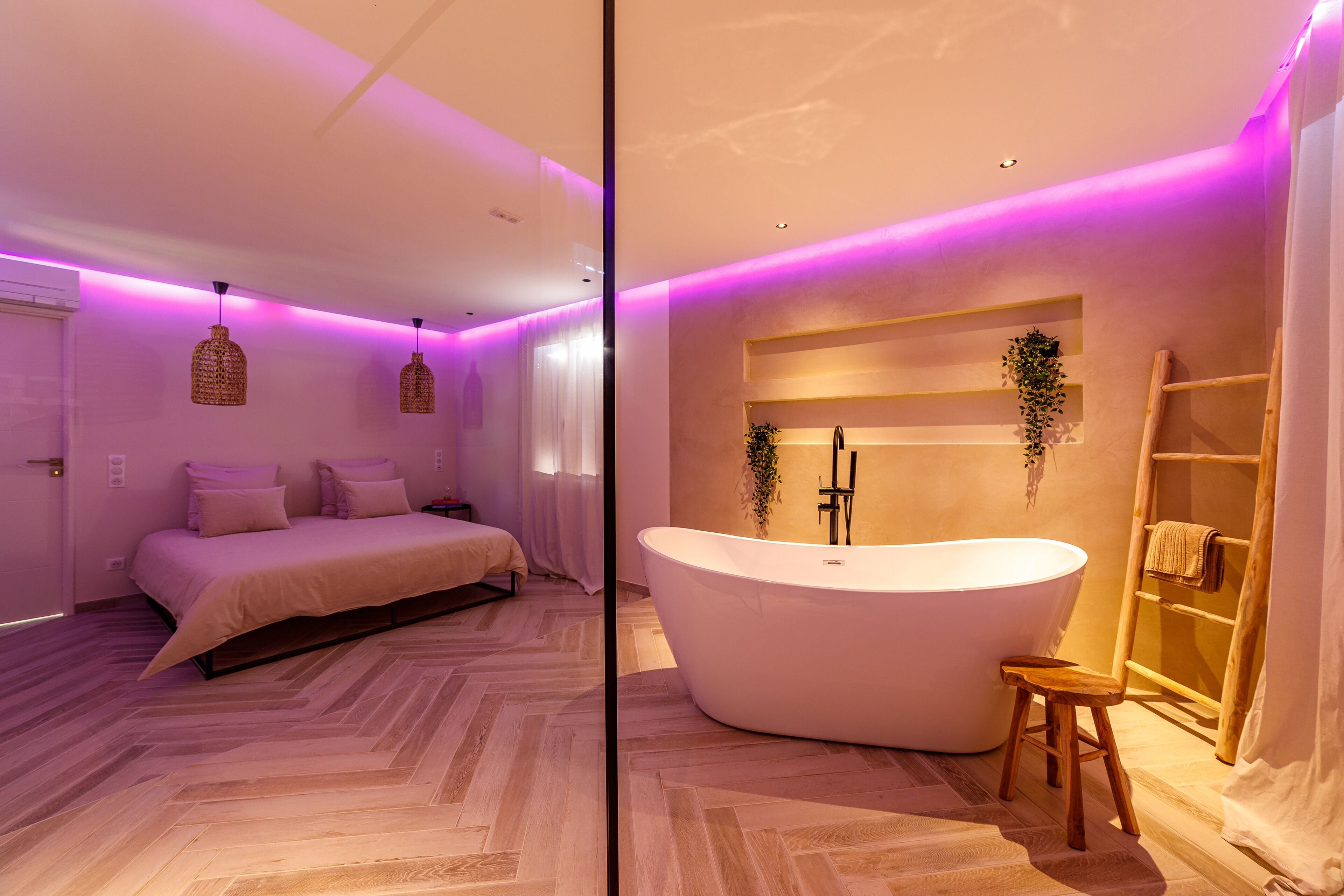 1 slaapkamer, een strijkplank/strijkijzer, gratis wifi, beddengoed