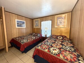 1 bedroom, desk, WiFi, bed sheets