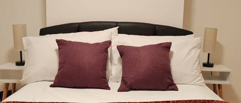 Σπίτι | 5 υπνοδωμάτια, σίδερο/σιδερώστρα, δωρεάν Wi-Fi, κλινοσκεπάσματα