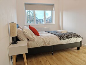 Casa | 5 habitaciones, tabla de planchar con plancha y wifi gratis