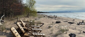 Cozy cottage with private Lake Superior beach in Michigan’s Upper Peninsula 