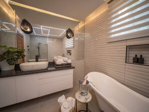 Vila, 5 kamar tidur, Boleh Merokok, kolam renang pribadi | Kamar mandi