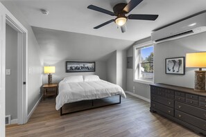 4 bedrooms, travel cot, free WiFi, bed sheets