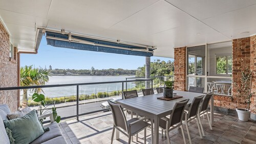 71 Ocean Drive - Impressive Family Home