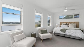 4 dormitorios, escritorio, tabla de planchar con plancha y wifi