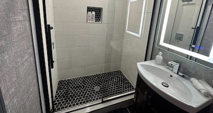 studio 1 min from Southern Regional hospital 15 MiN FROM ATLANTA APT B
