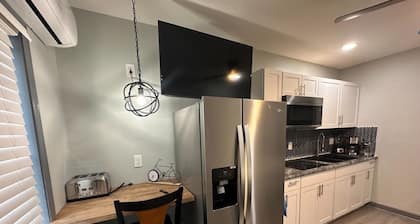 studio 1 min from Southern Regional hospital 15 MiN FROM ATLANTA APT B