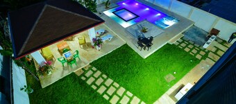 Modern large Villa, with a Gazebo and large pool for your relaxing retreat.