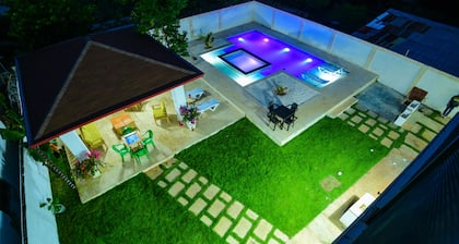 Modern large Villa, with a Gazebo and large pool for your relaxing retreat.