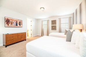 6 chambres, fer et planche à repasser, lit parapluie, Wi-Fi gratuit