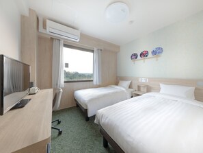 Down comforters, desk, laptop workspace, soundproofing - Tabino Hotel EXpress Narita (Narita)