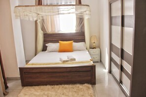 3 Schlafzimmer, Bügeleisen/Bügelbrett, WLAN, Bettwäsche