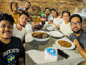 تناول الطعام