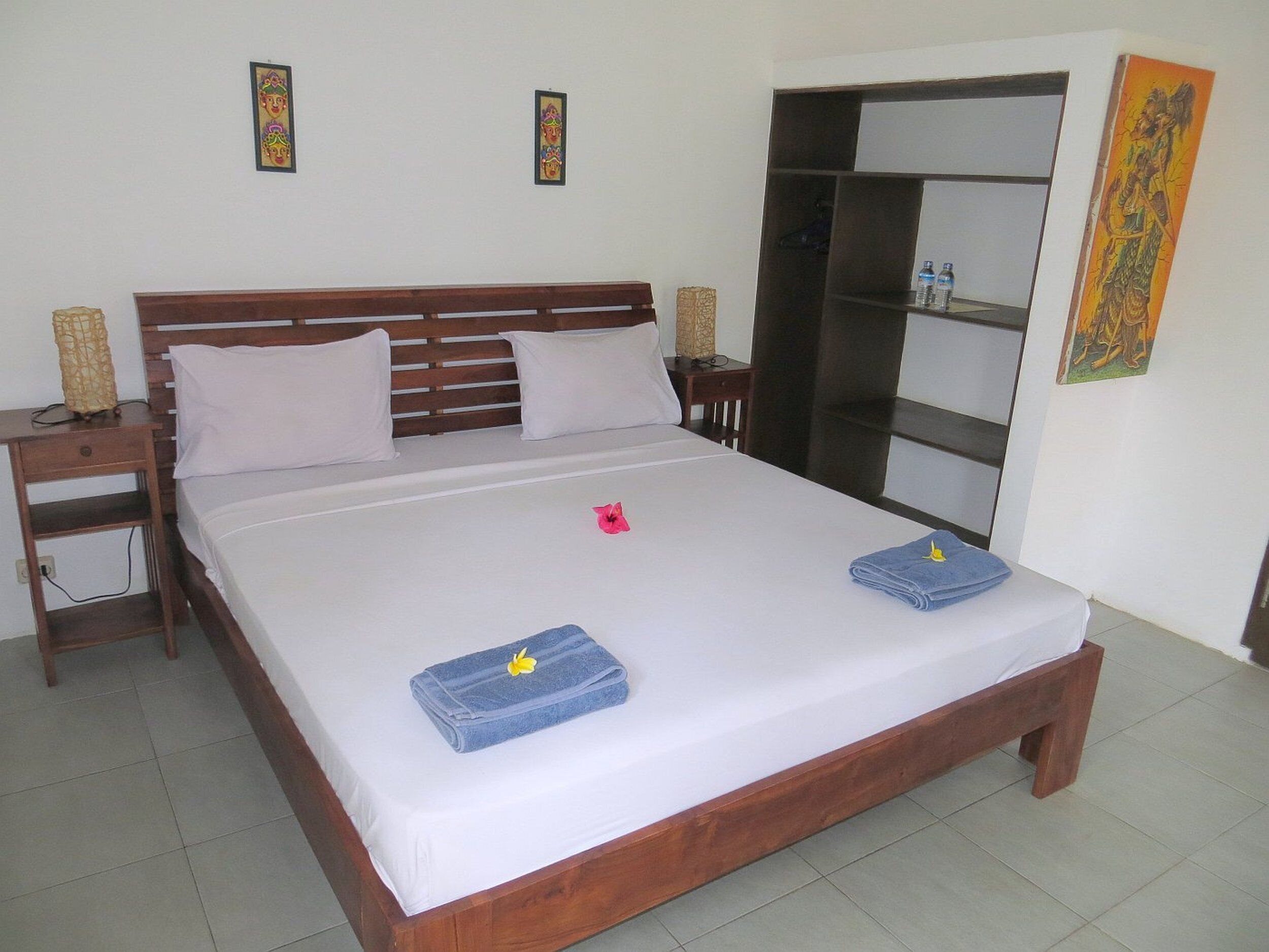 Standaard tweepersoonskamer (No Hot Water in Showers/Bathroom) | Een kluis op de kamer, gratis wifi, beddengoed