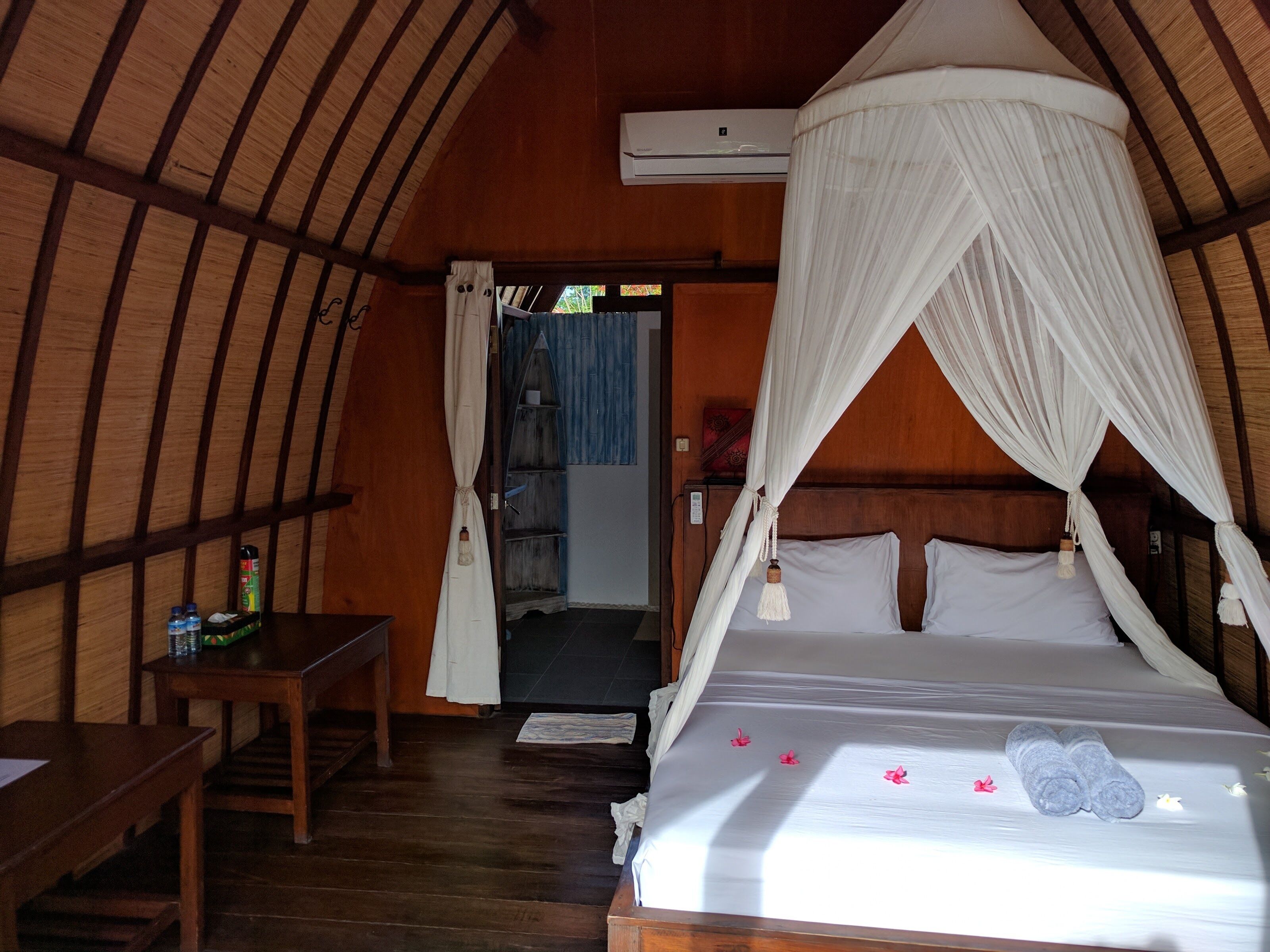 Traditionele tweepersoonskamer (No Hot Water in Showers/Bathroom) | Een kluis op de kamer, gratis wifi, beddengoed