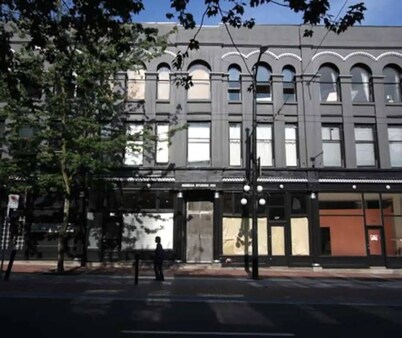 Heritage loft in the heart of Gastown in Downtown Vancouver  