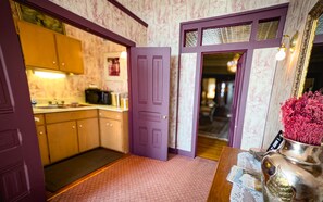 Interior - American House 1854- Stagecoach Stop Suite, 2 Bedrooms, Kitchenette, Sleeps 6 (McGregor)