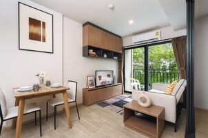 Lacasita Huahin Near Beach Room20 | 1 bedroom, free WiFi, bed sheets