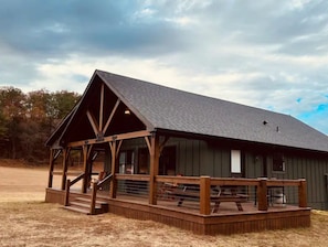 Exterior - Hollow Hideaway.
(Savannah)