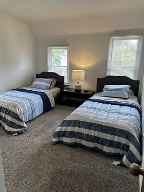 3 Schlafzimmer, Bügeleisen/Bügelbrett, kostenloses WLAN, Bettwäsche
