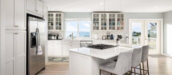 Perch - La Fiesta 34: Luxe Retreat w/ Serenity View & Firelit Comfort