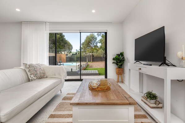 TV connectée, cheminée