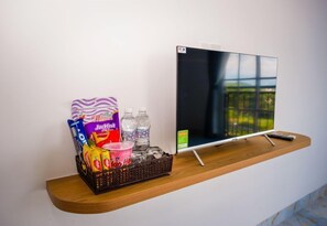 Desk, free WiFi, bed sheets - Lalar Hotel Phu Quoc (Phu Quoc)