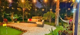 Captain Cove’s Cottage - Oasis by the Marina