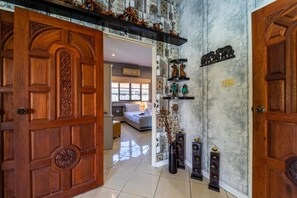 Exclusive Villa - 3 Bed Pool Villa - S102 (Hua Hin)