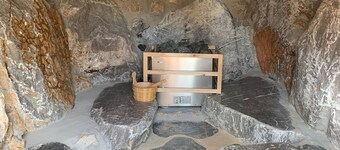 YUNOYAMA ONSEN AND SPA
