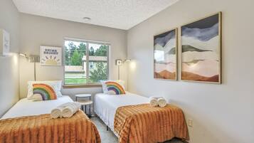 3 bilik tidur, seterika/papan seterika, Wi-fi percuma