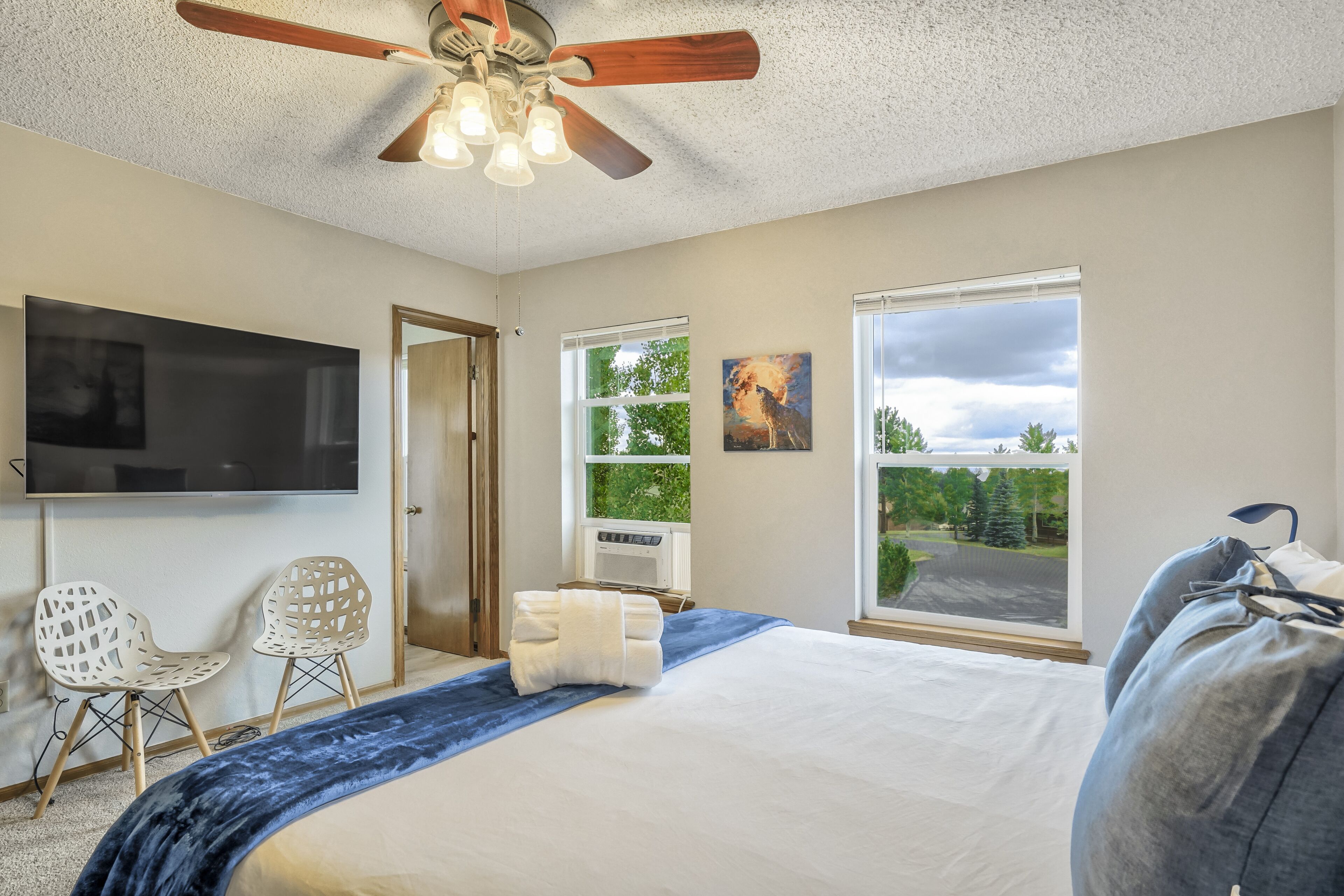 3 bedrooms, iron/ironing board, free WiFi